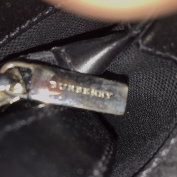 Burberry Nova Check Tote - Picture 3 of 16